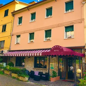 Serena Hotel